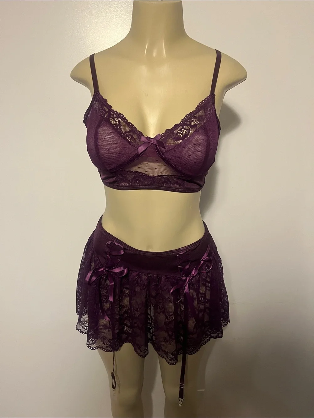 Avidlove Plum Purple Lace Lingerie Set Bralette and Garter Skirt Womens Medium